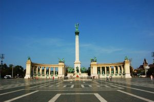 Heroes_Square,_Budapest